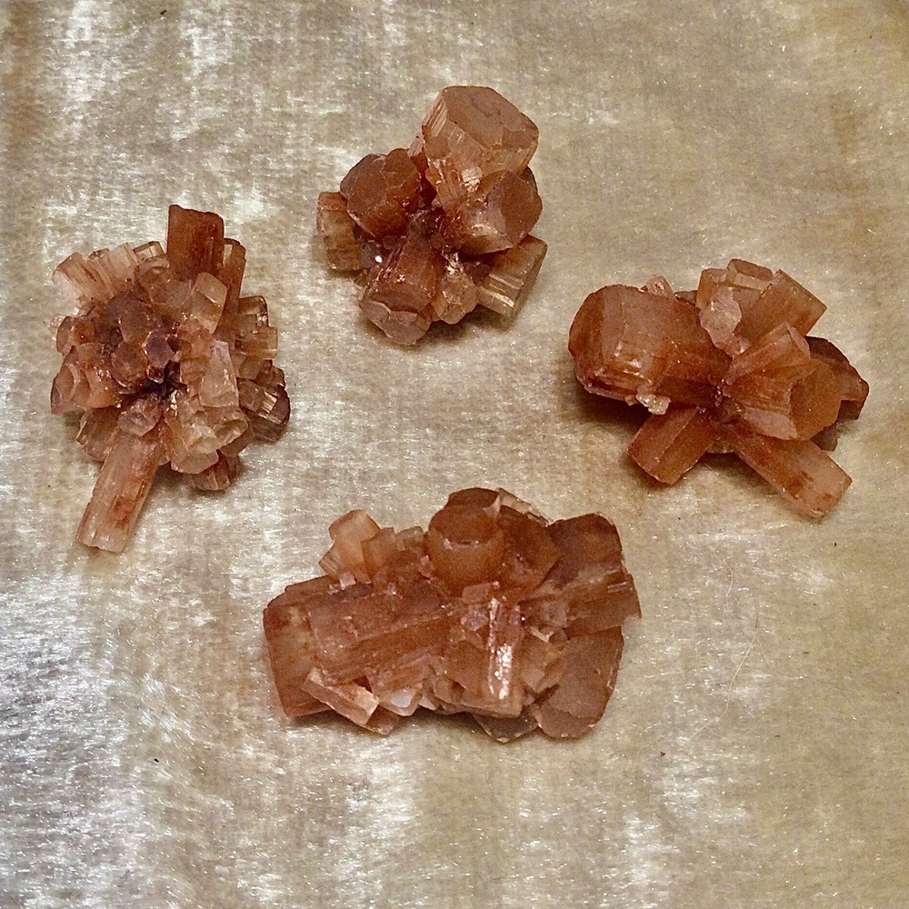 2x Mini Star Aragonite Clusters, Super Charged - Picture 4 of 9